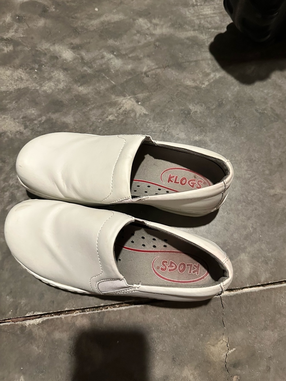 Klogs medical shoe size 7.5